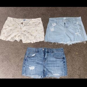 OLD NAVY SHORTS SIZE 6